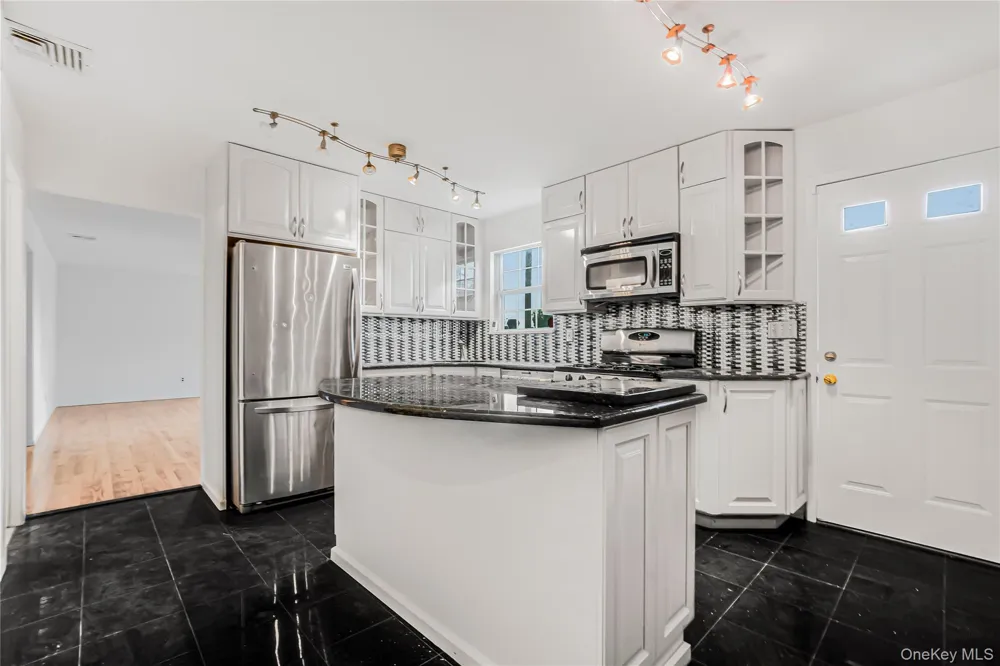 8 8th Street New Hyde Park, NY 11040