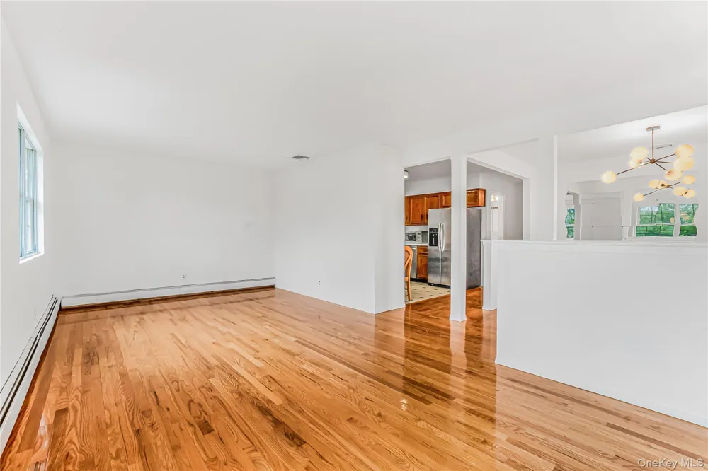 8 8th Street New Hyde Park, NY 11040