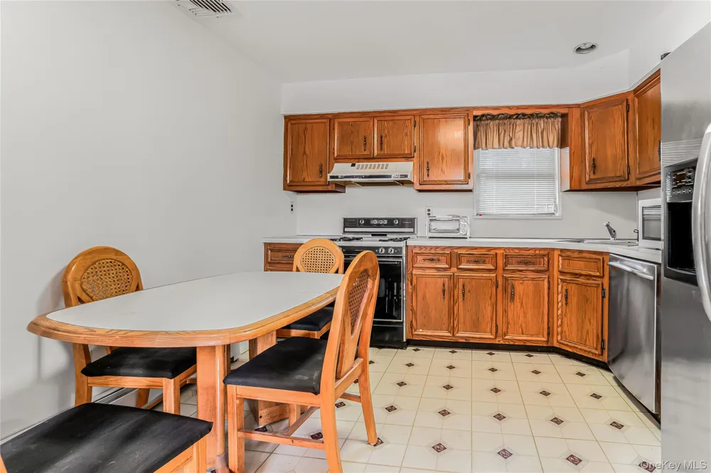 8 8th Street New Hyde Park, NY 11040