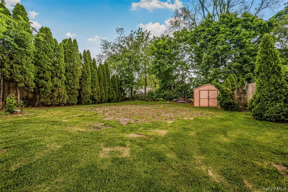 8 8th Street New Hyde Park, NY 11040