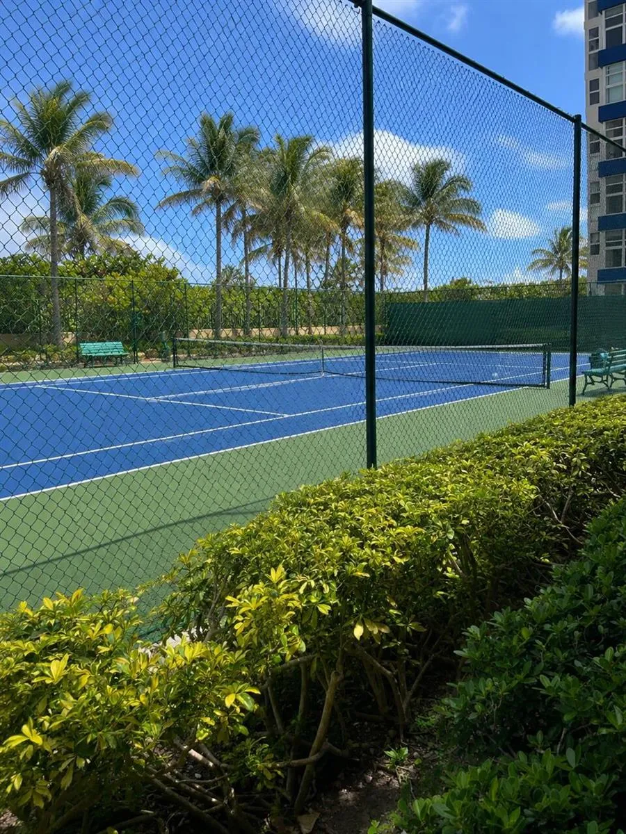 2080 S Ocean Drive #505 Hallandale Beach, FL 33009