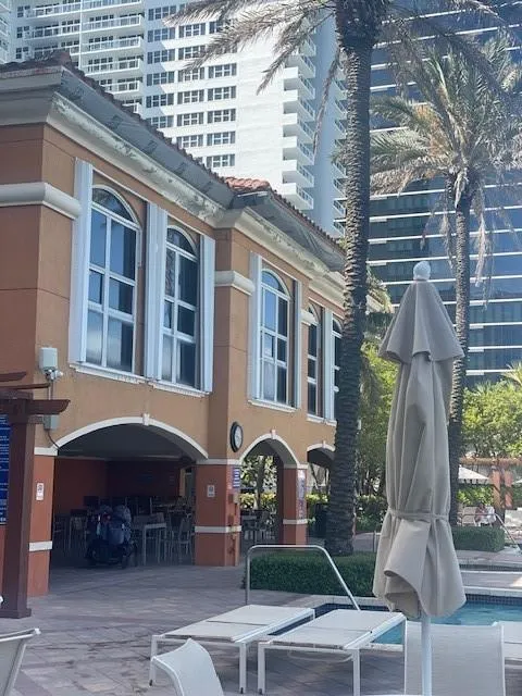 2080 S Ocean Drive #505 Hallandale Beach, FL 33009