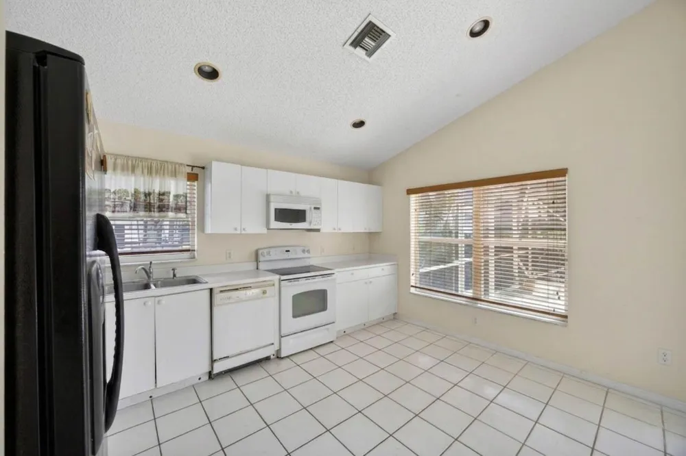 10870 Old Bridgeport Lane Boca Raton, FL 33498