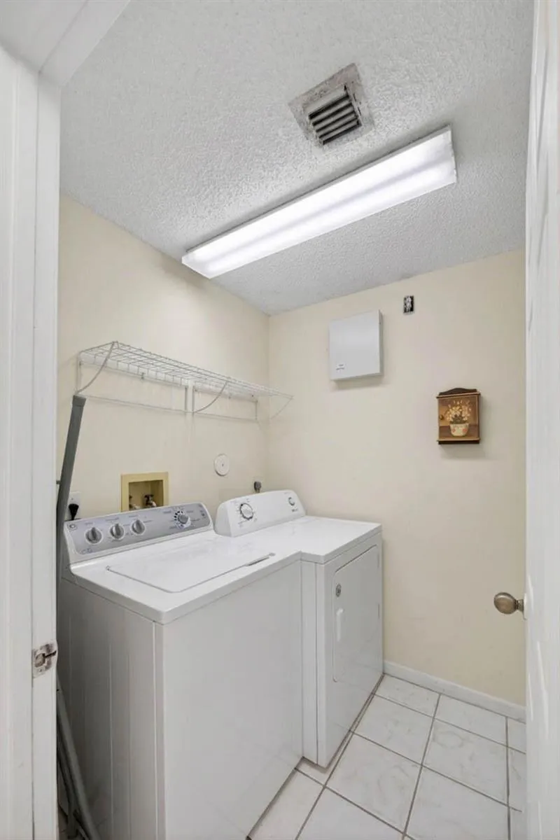 10870 Old Bridgeport Lane Boca Raton, FL 33498