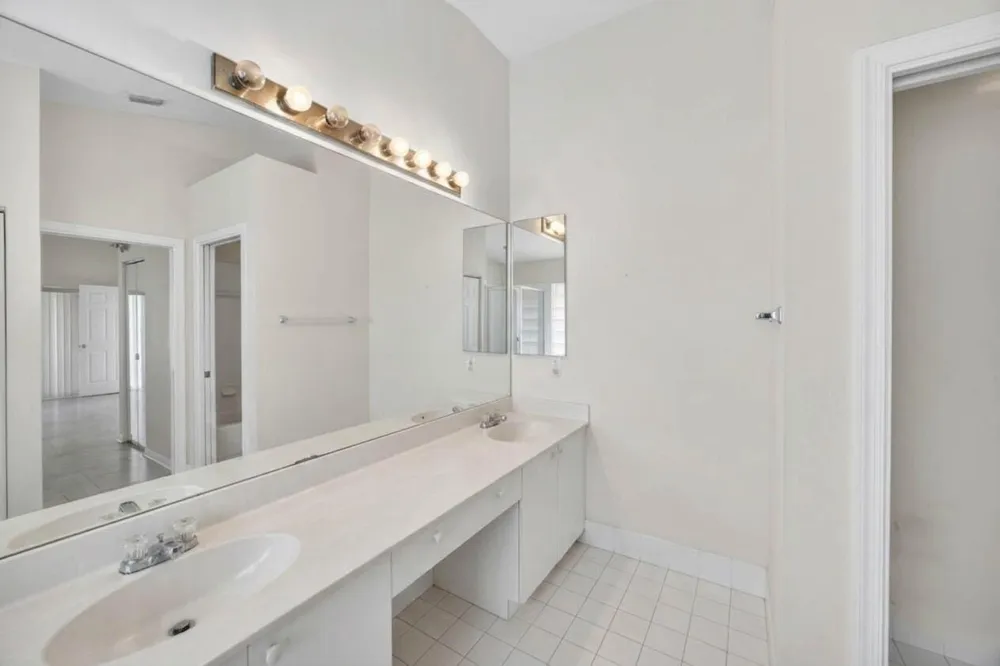 10870 Old Bridgeport Lane Boca Raton, FL 33498