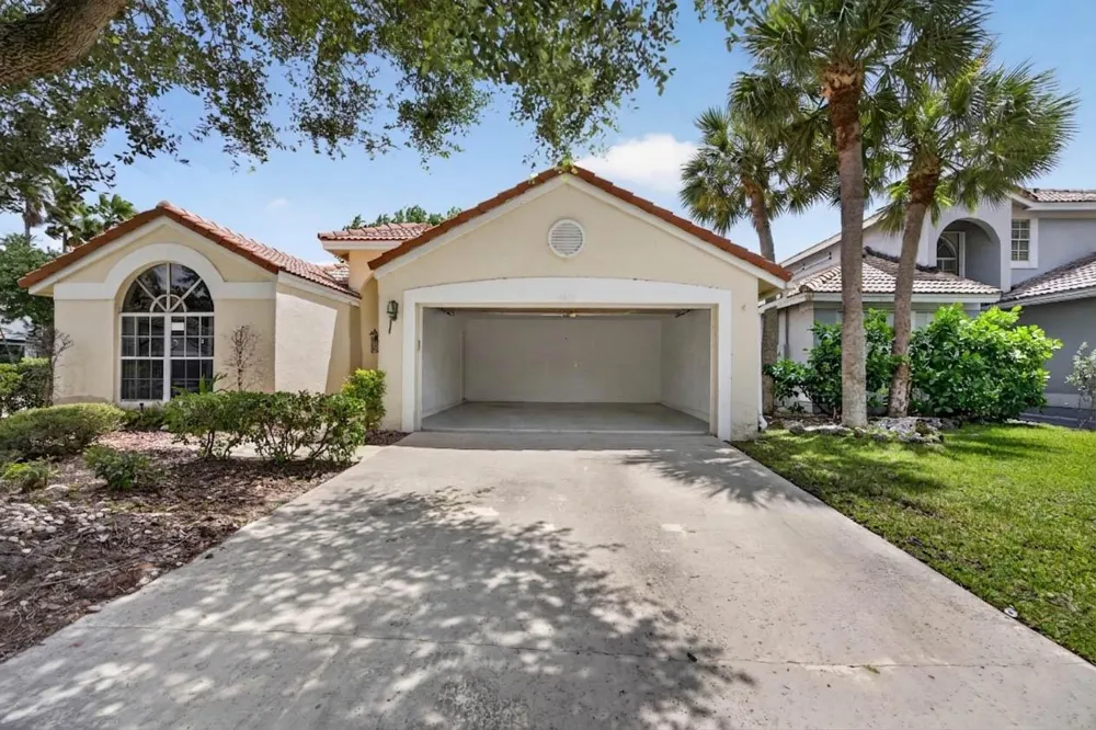 10870 Old Bridgeport Lane Boca Raton, FL 33498