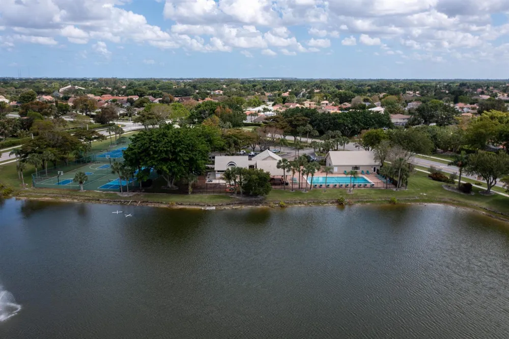10870 Old Bridgeport Lane Boca Raton, FL 33498