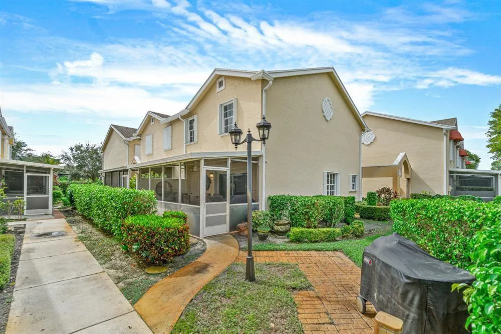 338 Waterside Drive Hypoluxo, FL 33462