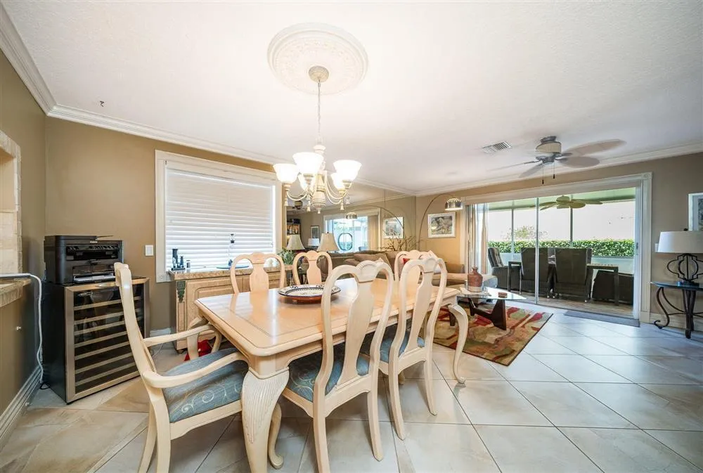 338 Waterside Drive Hypoluxo, FL 33462