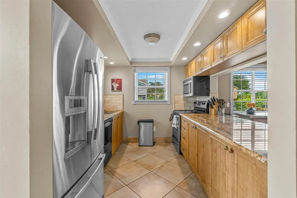 338 Waterside Drive Hypoluxo, FL 33462