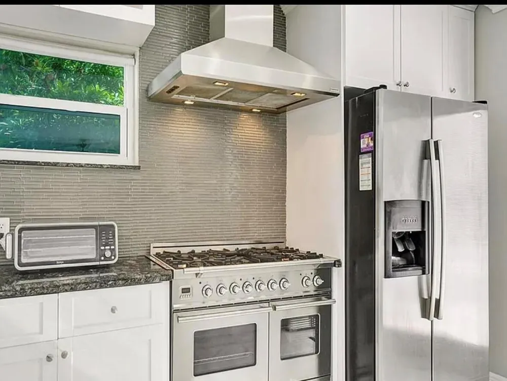 1760 Bel Air Avenue Lauderdale By The Sea, FL 33062