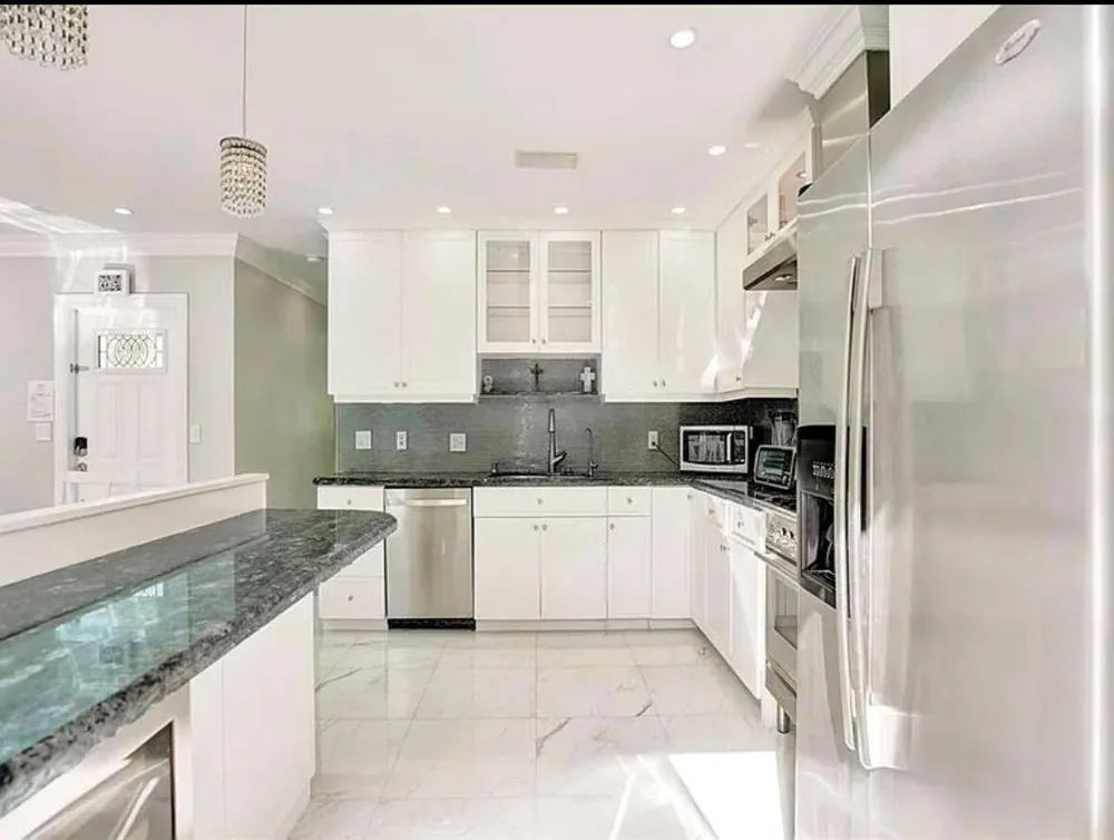 1760 Bel Air Avenue Lauderdale By The Sea, FL 33062