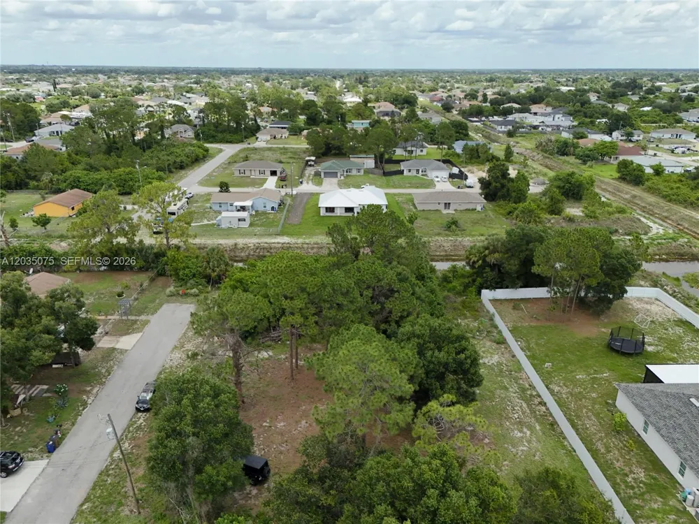3105 BRIAN AVE S Lehigh Acres, FL 33976