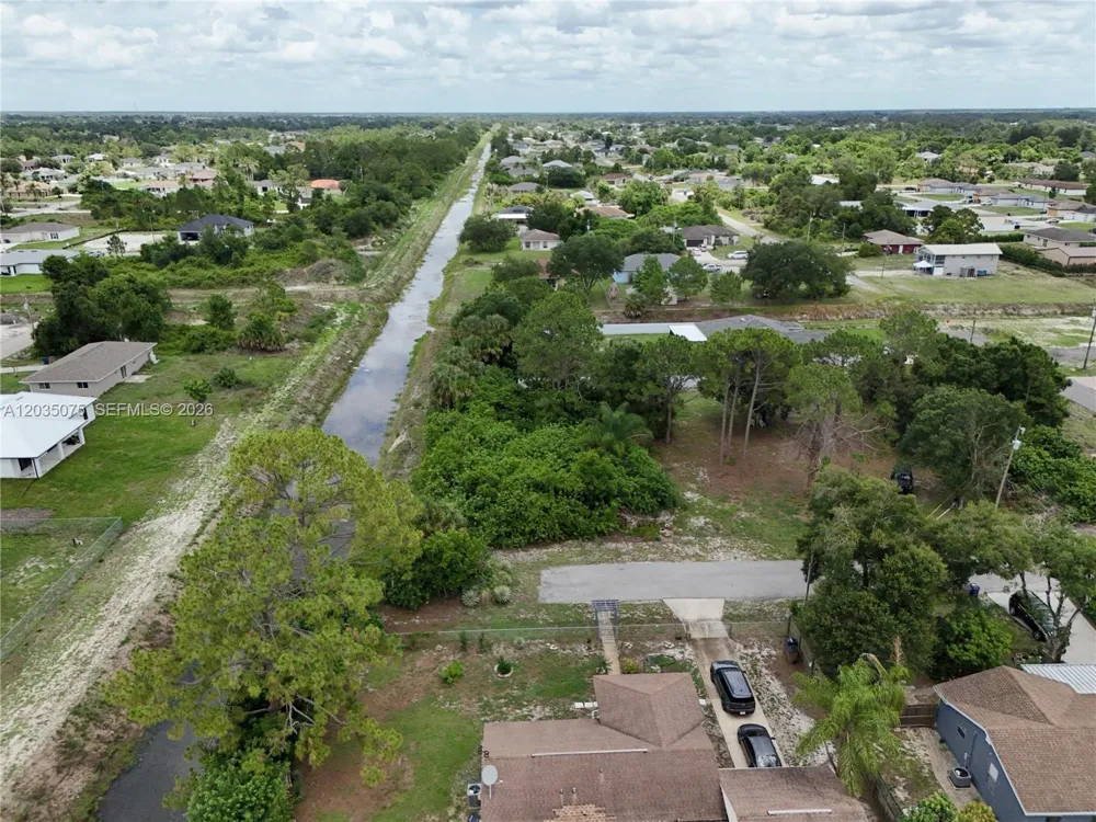 3105 BRIAN AVE S Lehigh Acres, FL 33976