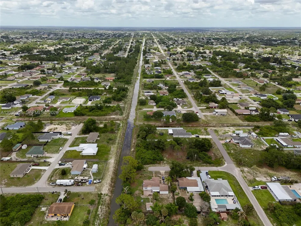 3105 BRIAN AVE S Lehigh Acres, FL 33976