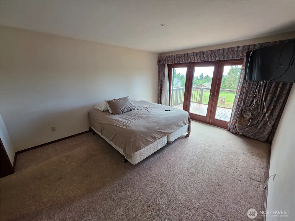 1133 Olympus Avenue Port Angeles, WA 98362
