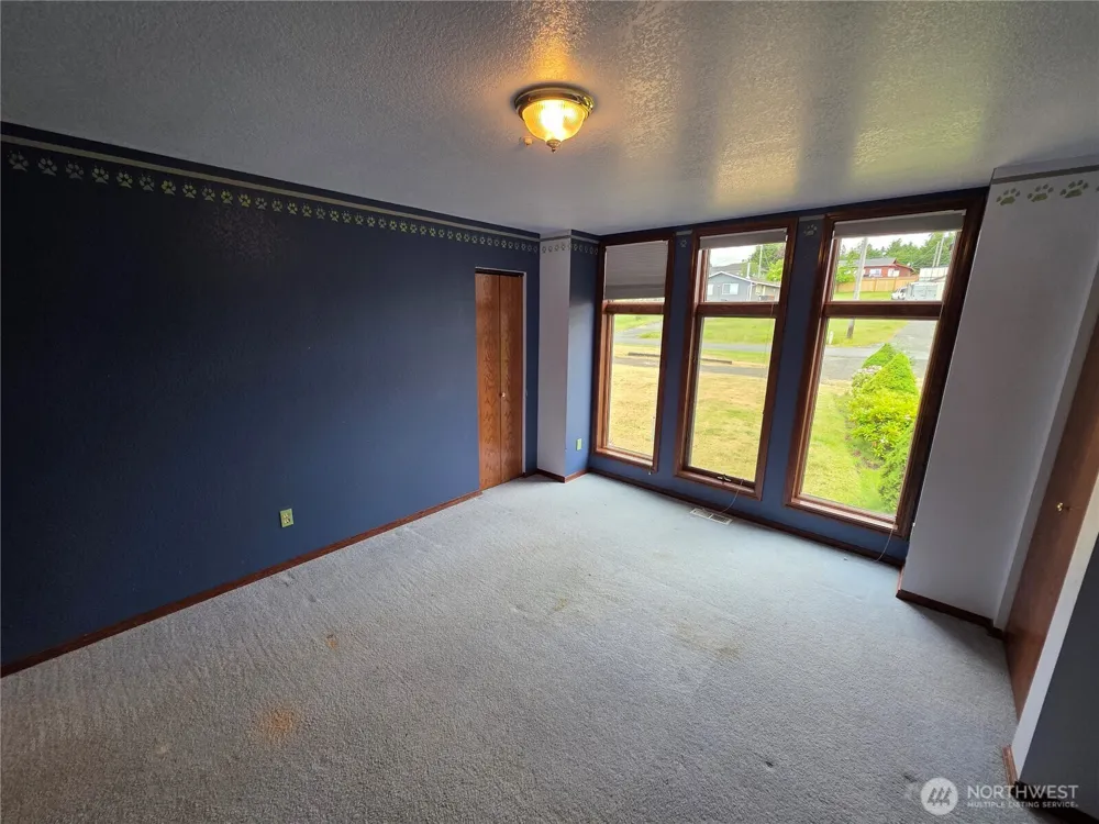 1133 Olympus Avenue Port Angeles, WA 98362