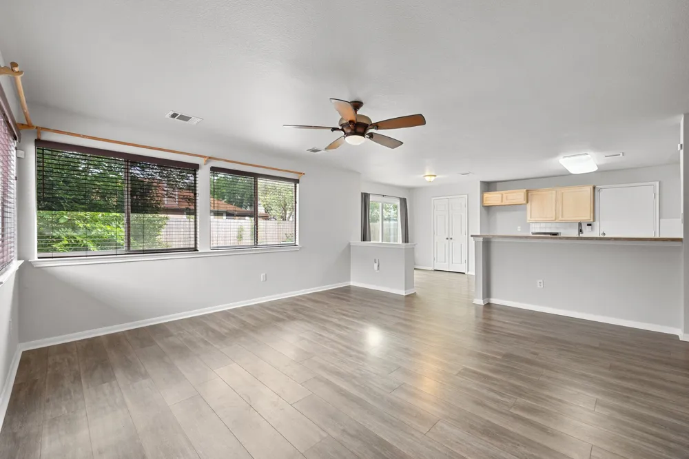 448 Tobin Drive Buda, TX 78610