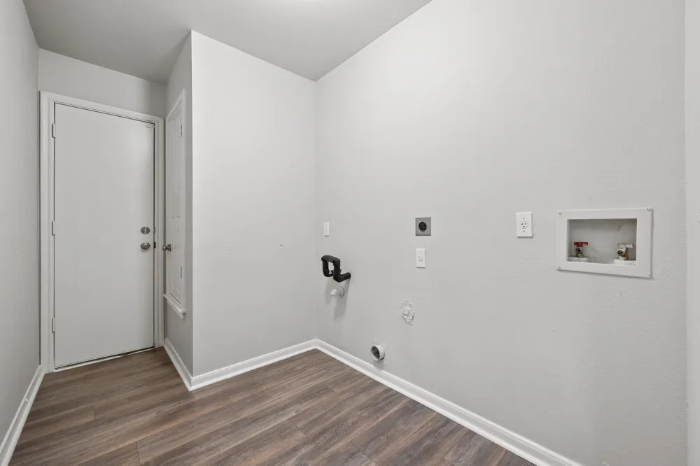 448 Tobin Drive Buda, TX 78610