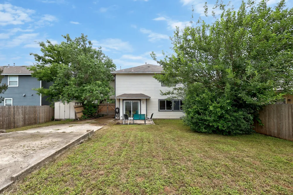 448 Tobin Drive Buda, TX 78610