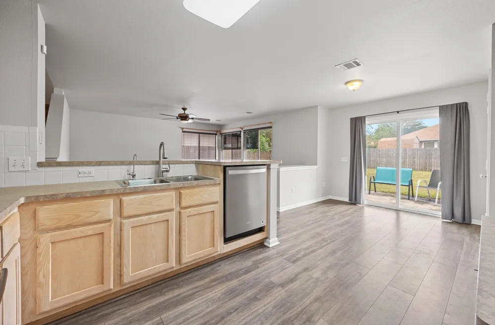 448 Tobin Drive Buda, TX 78610