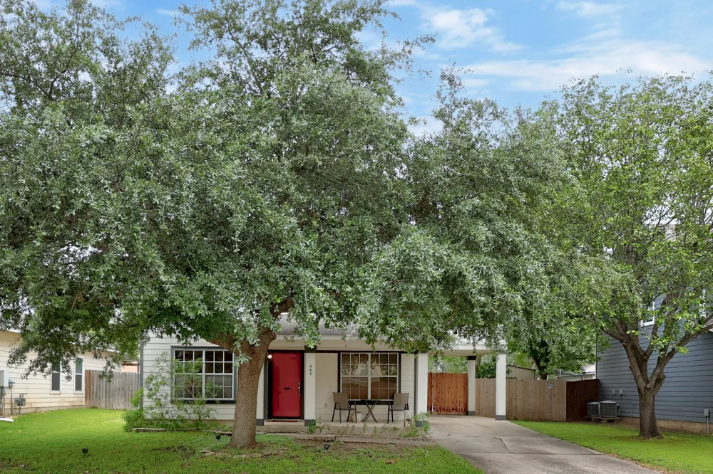 448 Tobin Drive Buda, TX 78610
