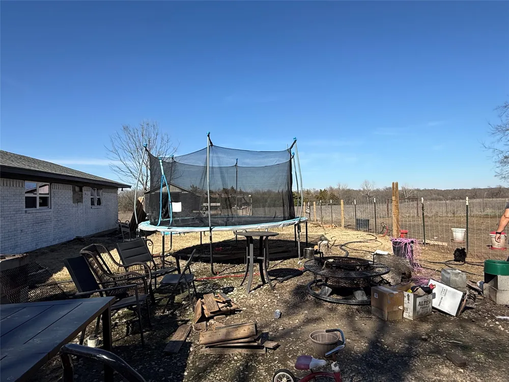 102 Cedar Street Celeste, TX 75423
