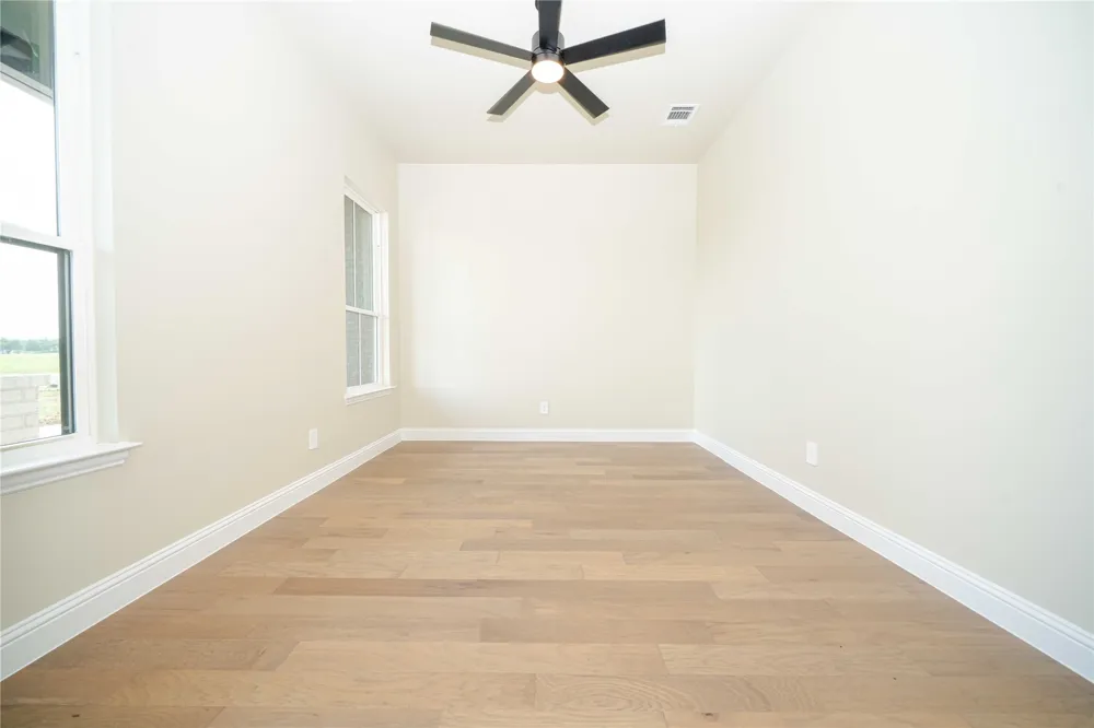 120 Olson Road Waxahachie, TX 75167