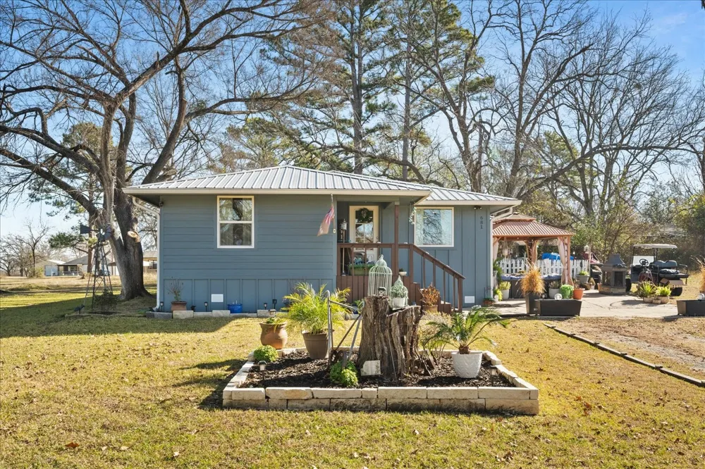 681 Briggs Boulevard East Tawakoni, TX 75472