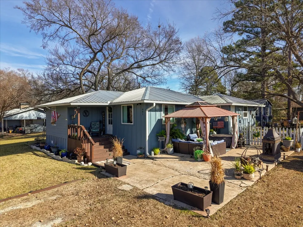 681 Briggs Boulevard East Tawakoni, TX 75472