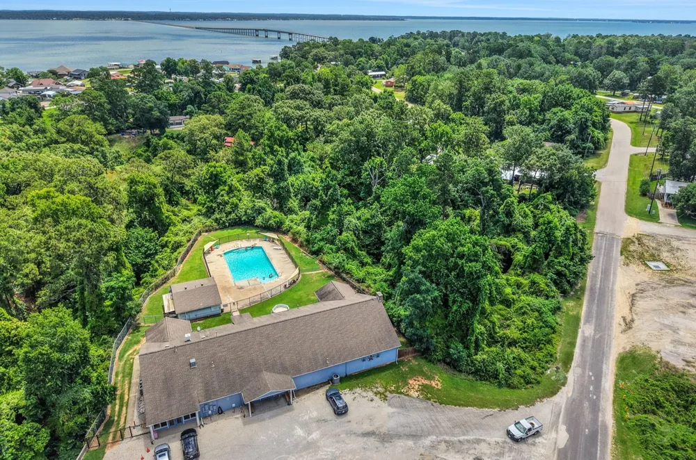 321 E Woodland Shores Drive Point Blank, TX 77364