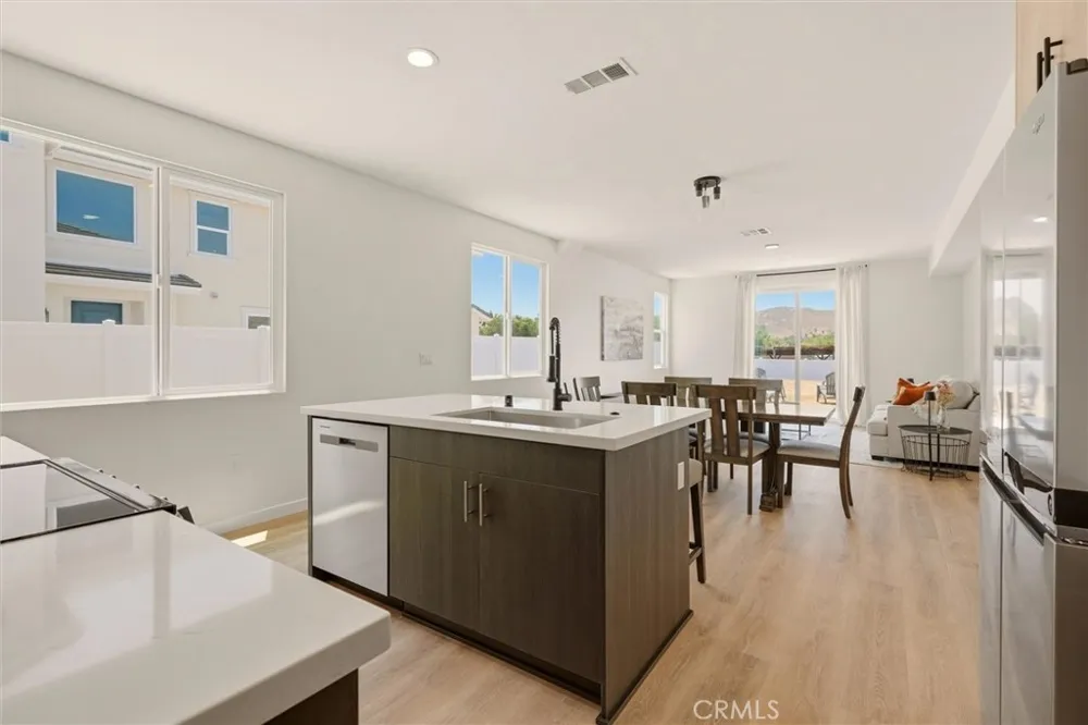 5824 Persepolis Ct Riverside, CA 92505
