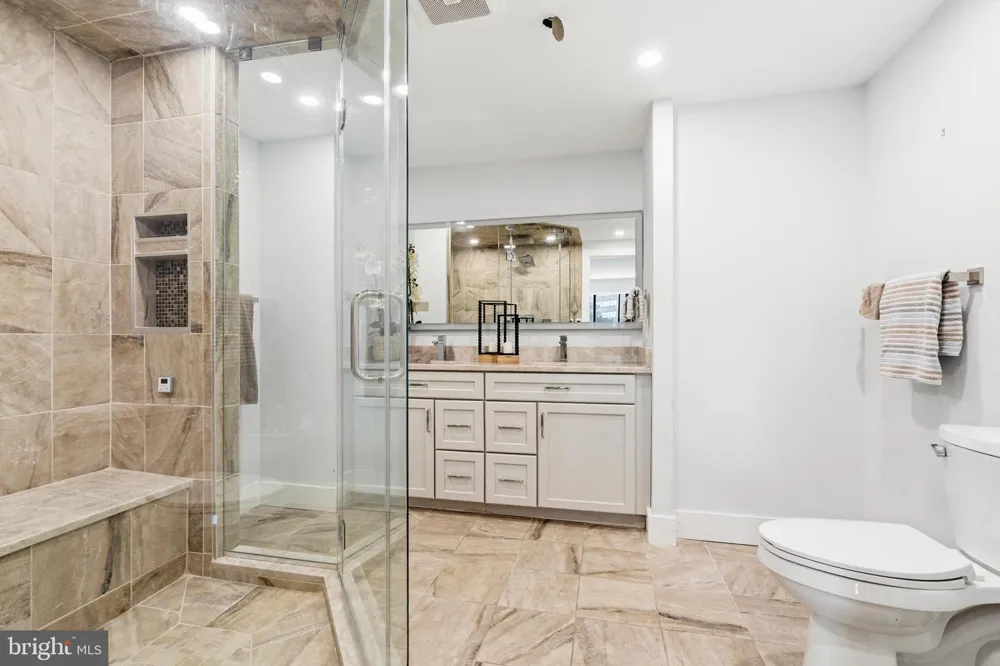 1300 CRYSTAL DRIVE #606S Arlington, VA 22202
