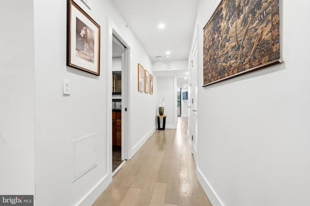 1300 CRYSTAL DRIVE #606S Arlington, VA 22202