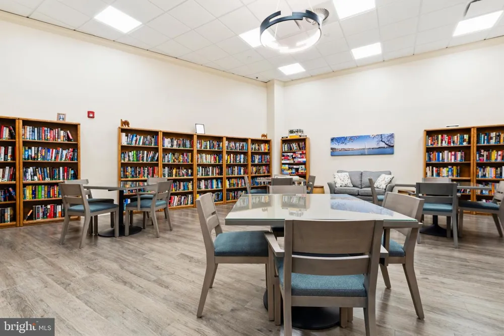 1300 CRYSTAL DRIVE #606S Arlington, VA 22202