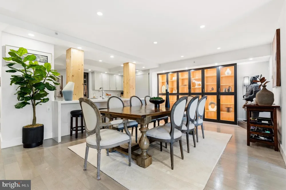 1300 CRYSTAL DRIVE #606S Arlington, VA 22202