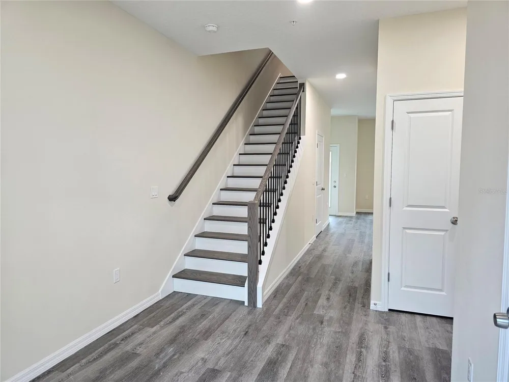 4371 CAMBIO GARDENS COURT Tampa, FL 33610