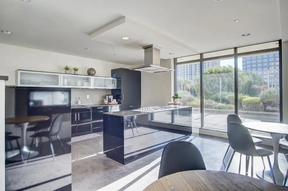 88 E San Fernando Street #1406 San Jose, CA 95113