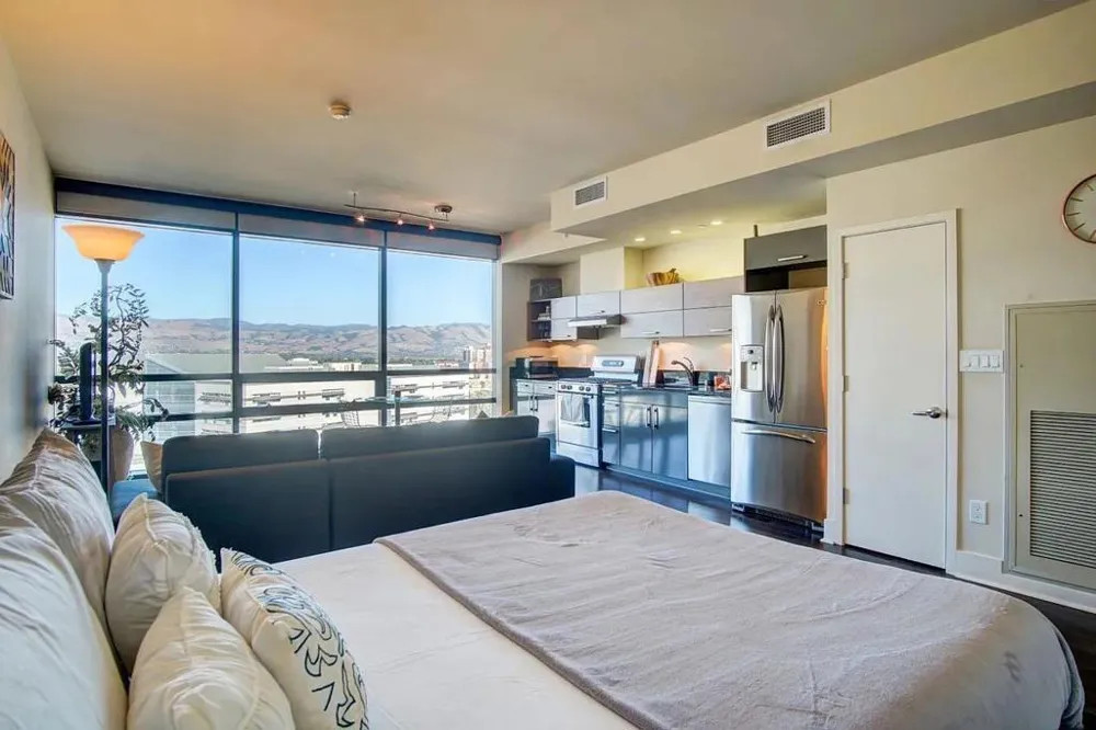 88 E San Fernando Street #1406 San Jose, CA 95113
