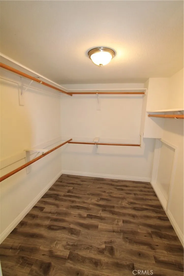 3694 Berwick Drive La Canada Flintridge, CA 91011