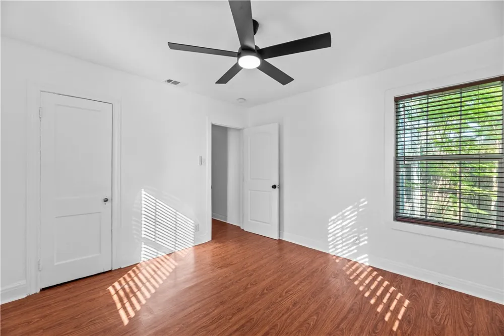 1225 Logan Avenue Corpus Christi, TX 78404
