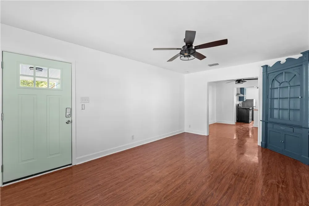 1225 Logan Avenue Corpus Christi, TX 78404