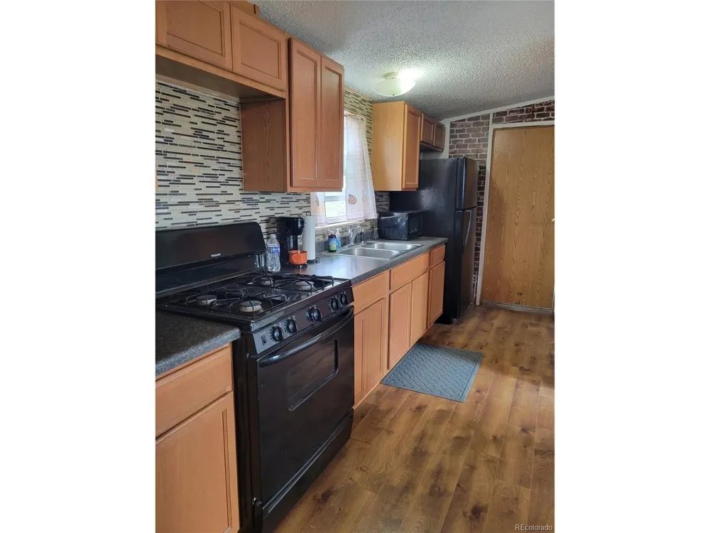 452 Agate Lane Alamosa, CO 81101
