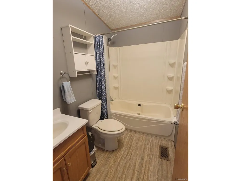 452 Agate Lane Alamosa, CO 81101