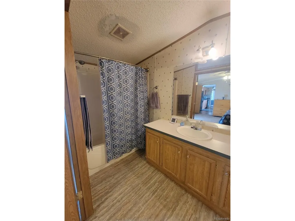 452 Agate Lane Alamosa, CO 81101