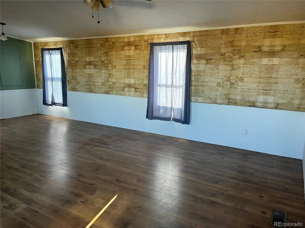 452 Agate Lane Alamosa, CO 81101