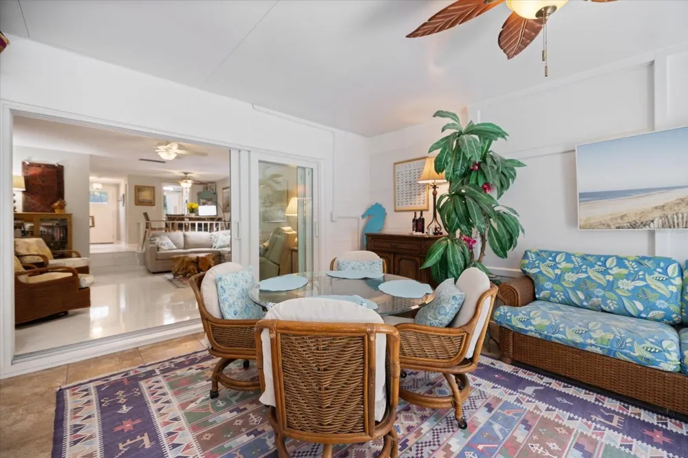 707 W VENICE AVENUE #707B Venice, FL 34285