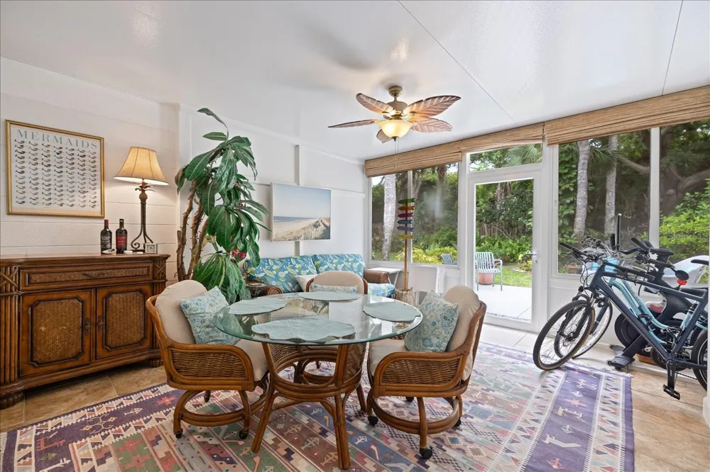 707 W VENICE AVENUE #707B Venice, FL 34285