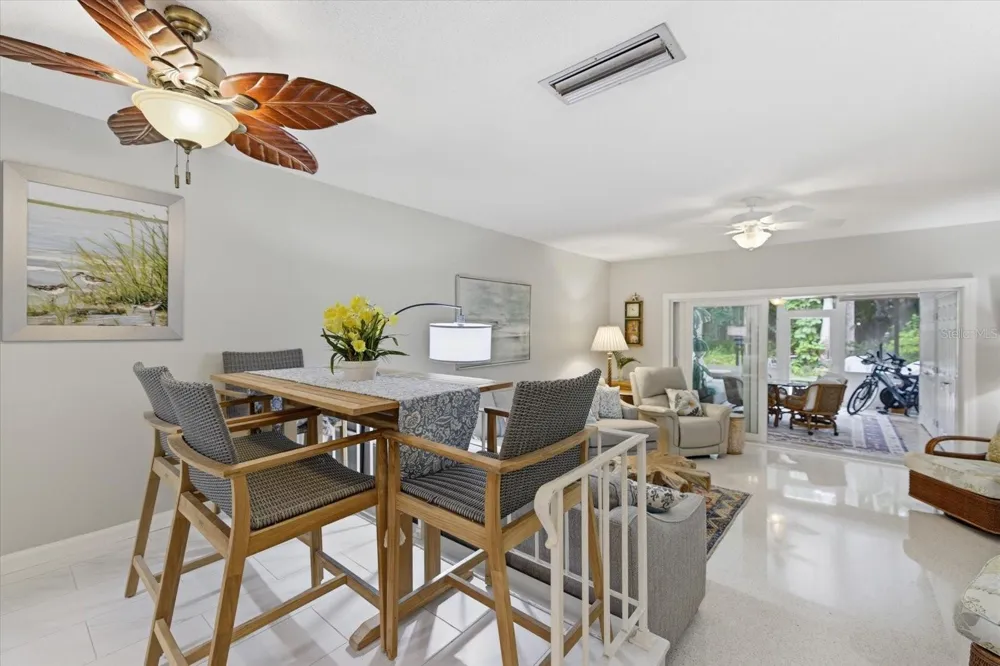 707 W VENICE AVENUE #707B Venice, FL 34285
