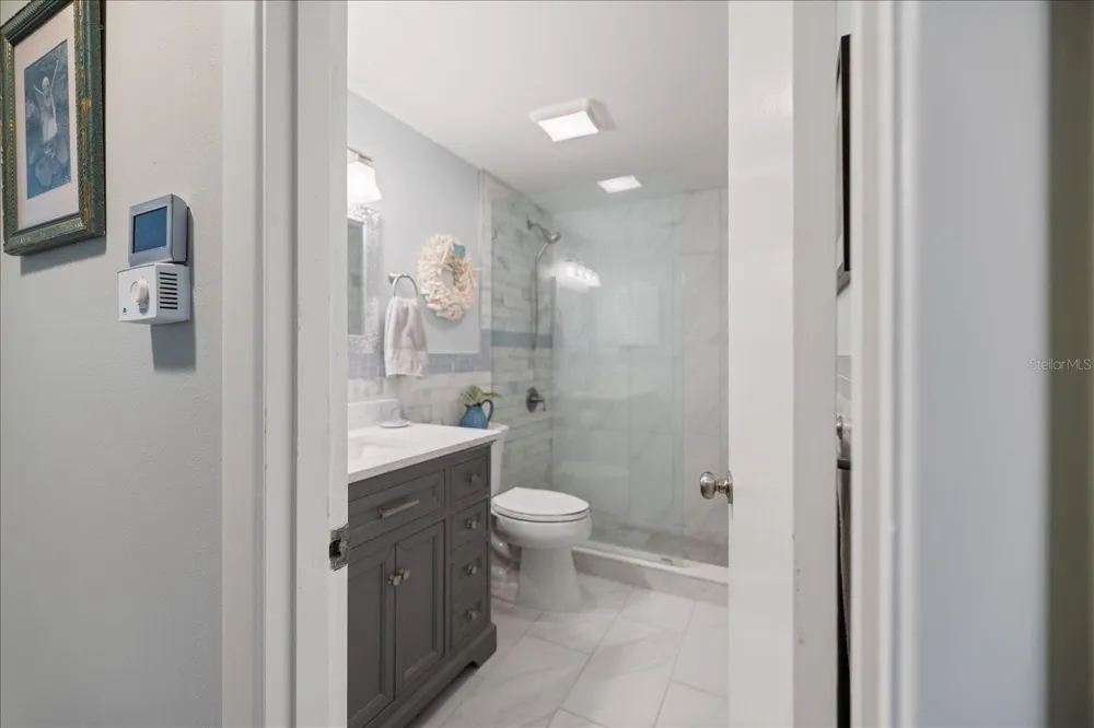 707 W VENICE AVENUE #707B Venice, FL 34285